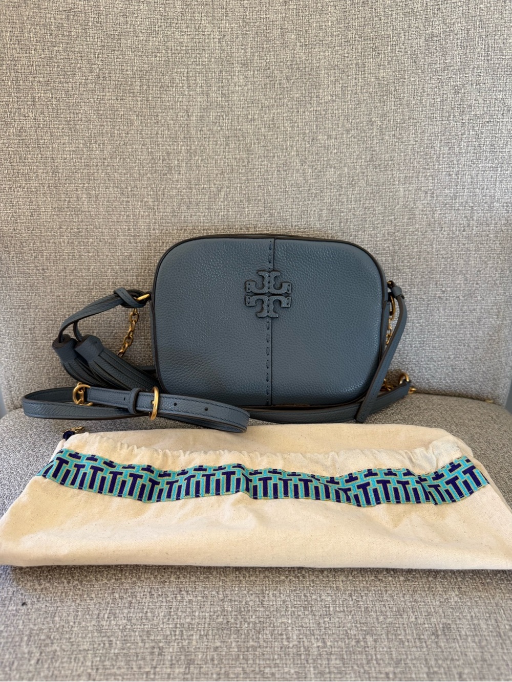 Tory Burch Blue Leather Mcgraw camera Crossbody Bag in slate blue